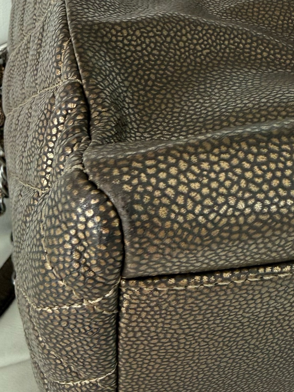 Chanel Quilted Tote Bag Limited Edition - Picture 5 of 15